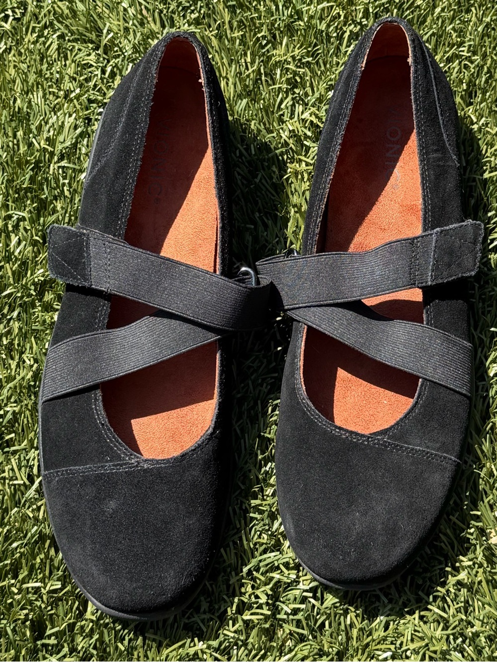 Vionic Black Suede Cross-Strap Mary Jane Style  Flats - Shelby Sz 10 W